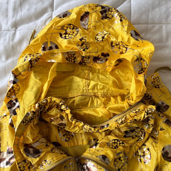 VINTAGE Goldleed Metallic Gold Yellow Mushroom Print Windbreaker Size 42 - Picture 14 of 16